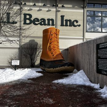 L.L. Bean - Outdoor Gear Near Me - Freeport, Maine