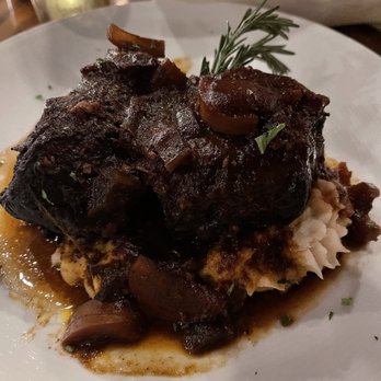 Elle & Jack's - Short rib - American Near Me - Wheeling, West Virginia