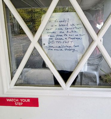 Harlowe's Vintage of Newtown