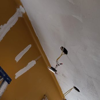 Ely's Painting - So Ely did skim coat on the entire ceiling. - Painters Near Me Ely's Painting - So Ely did skim coat on the entire ceiling. - Painters Near Me