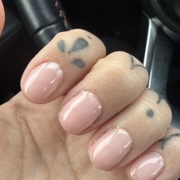 Holes in polish and gel on skin Holes in polish and gel on skin