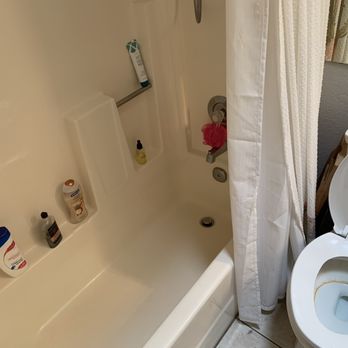 Bolanos Home Cleaning - Before - nasty toilet rings - Home Cleaning Near Me - Tucson, Arizona