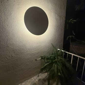 The Capri Hotel - Light outside - Hotels Near Me - Ojai, California