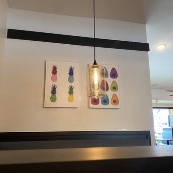 Broken Yolk Cafe - Cute decorations - Breakfast & Brunch Near Me - Orange, California Broken Yolk Cafe - Cute decorations - Breakfast & Brunch Near Me - Orange, California