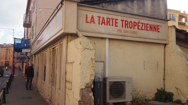 La Tarte Tropézienne Pâtisserie Viennoiserie Sandwicherie Pain by null