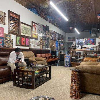 Clarion Cigar And Pipe - Lounge - Tobacco Shops Near Me - Clarion, Pennsylvania Clarion Cigar And Pipe - Lounge - Tobacco Shops Near Me - Clarion, Pennsylvania