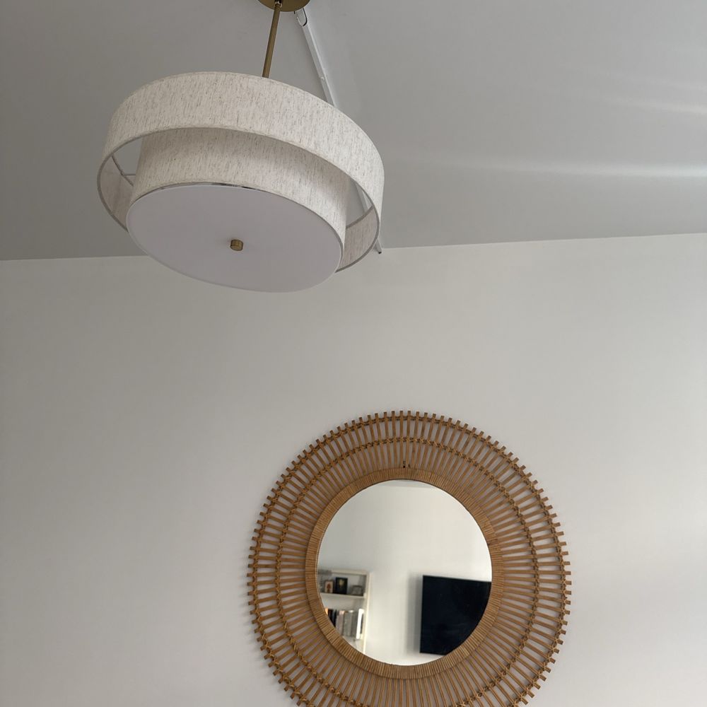 TV Mounting Manhattan - Light fixture and mirror mounting in 2 minutes - TV Mounting Near Me TV Mounting Manhattan - Light fixture and mirror mounting in 2 minutes - TV Mounting Near Me