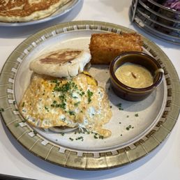 breakfast sandwich