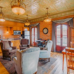 Kaiser House Hotel