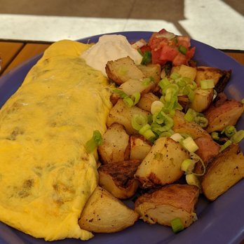 Chad's - Omelette and potatoes - Breakfast & Brunch Near Me - Santa Barbara, California