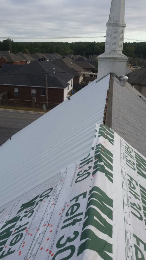 Slide of Elizondo Metal Roofing