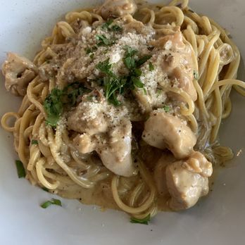 Rigo - Chicken Alfredo Pasta - Spanish Near Me - Honolulu, Hawaii Rigo - Chicken Alfredo Pasta - Spanish Near Me - Honolulu, Hawaii