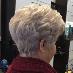 Timothy Scott - Removed artificial brown hair color.
