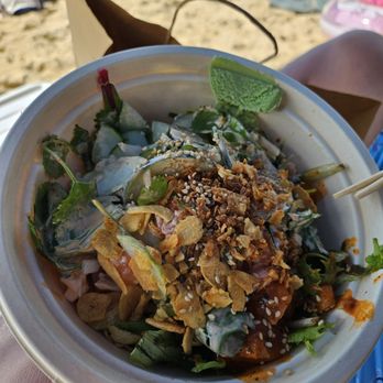 Poke Bar-Waikiki - Salmon, spicy salmon and spicy mayo sauce - Poke Near Me - Honolulu, Hawaii Poke Bar-Waikiki - Salmon, spicy salmon and spicy mayo sauce - Poke Near Me - Honolulu, Hawaii