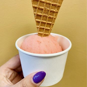 iScream - Strawberry Sorbet - Ice Cream & Frozen Yogurt Near Me - Berkeley, California iScream - Strawberry Sorbet - Ice Cream & Frozen Yogurt Near Me - Berkeley, California