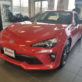 Advantage Toyota of Valley Stream - Car Dealers Near Me - Valley Stream, New York