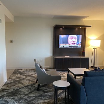 Sheraton Orlando North Hotel - Suite Living Room - Hotels Near Me - Maitland, Florida Sheraton Orlando North Hotel - Suite Living Room - Hotels Near Me - Maitland, Florida