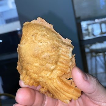 Miss Cheese Tea Cafe - Prettier than the other taiyaki but still kind of deformed - Bubble Tea Near Me - Pasadena, California Miss Cheese Tea Cafe - Prettier than the other taiyaki but still kind of deformed - Bubble Tea Near Me - Pasadena, California