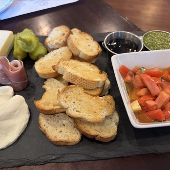 Hocking Hills Winery - Bruschetta charcuterie - Wine Tasting Room Near Me - Logan, Ohio