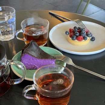 Lele Cake - Earl grey tea and pastries - Coffee & Tea Near Me - Los Gatos, California
