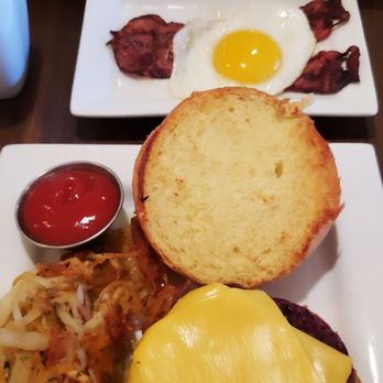 Kafe Neo - Cafes Near Me - Totowa, New Jersey