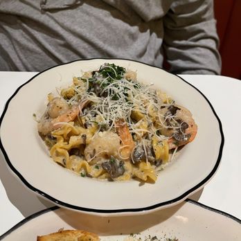 Caruso's Grocery - Caruso's Alfredo with Shrimp - Italian Near Me - Washington, DC, District of Columbia