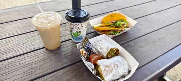 Munch N Brunch Food Truck - Breakfast & Coffee Shop by null