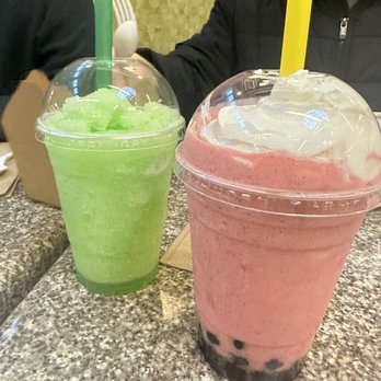 Tom Yum Thai Kitchen - Melon shake + Strawberry w/boba - Thai Near Me - Henderson, Nevada