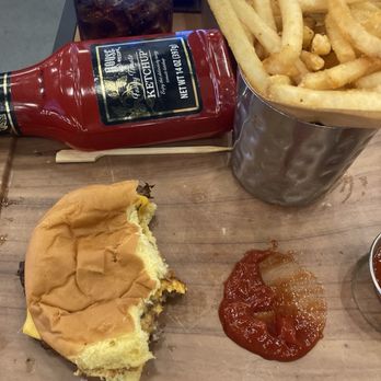 Finney's Crafthouse - Oceanside - New American Near Me - Oceanside, California