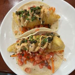 Off The Hook - Halibut tacos. Excellent!