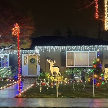 Willow Glen Holiday Lights - Festivals Near Me - San Jose, California Willow Glen Holiday Lights - Festivals Near Me - San Jose, California