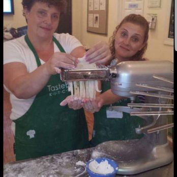 Taste Buds Kitchen - pasta class - Cooking Classes Near Me - New York, New York Taste Buds Kitchen - pasta class - Cooking Classes Near Me - New York, New York