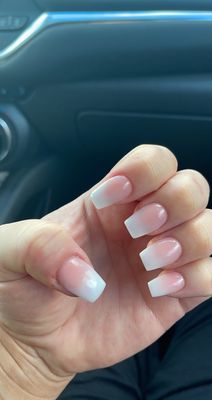AT Nails by null