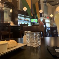 Owen Brennan's - Bar area