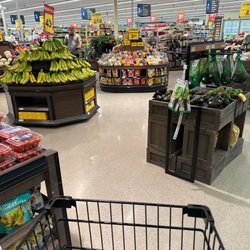 Food Lion - Produce section