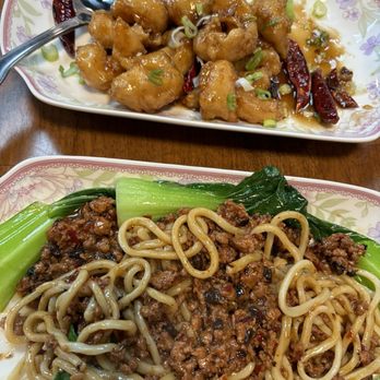 JW China Wok - Garlic shrimp (깐풍새우) DanDan noodle - Chinese Near Me - Redlands, California JW China Wok - Garlic shrimp (깐풍새우) DanDan noodle - Chinese Near Me - Redlands, California