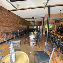 Silver Mark Cellars - Seating