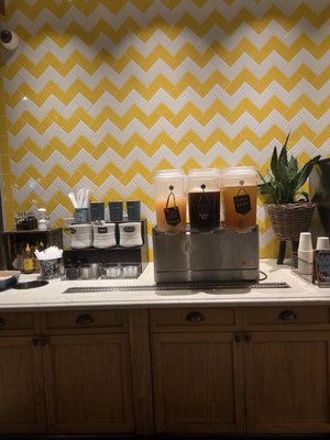 Flower Child (Houston Heights) by null