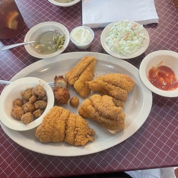 Catfish Kettle - All you can eat catfish with 5 sides. Excellent - Southern Near Me - Farmington, Missouri Catfish Kettle - All you can eat catfish with 5 sides. Excellent - Southern Near Me - Farmington, Missouri