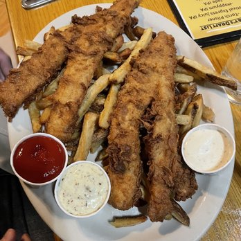 Foothills Brewing - Fish Ale Battered Fish & Chips large - American Near Me - Winston Salem, North Carolina Foothills Brewing - Fish Ale Battered Fish & Chips large - American Near Me - Winston Salem, North Carolina