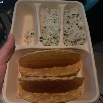 Chipotle Mexican Grill - They ran out of guac and don't give refunds for online orders in store. - Mexican Near Me - San Jose, California