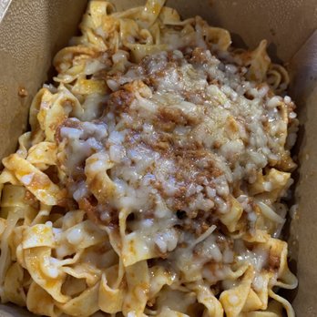 La Gastronomia - Fettuccine bolognese - Italian Near Me - Grass Valley, California La Gastronomia - Fettuccine bolognese - Italian Near Me - Grass Valley, California