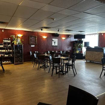 Motor City Wine - Inside - Wine Bars Near Me - Detroit, Michigan Motor City Wine - Inside - Wine Bars Near Me - Detroit, Michigan