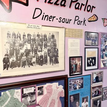 Peggy Sue's 50's Diner - 4/26/26 - Pizza Near Me - Yermo, California Peggy Sue's 50's Diner - 4/26/26 - Pizza Near Me - Yermo, California