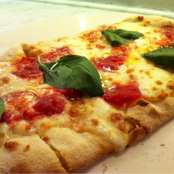 Mangia Pizza - Margherita! - Pizza Near Me - Florence, FI