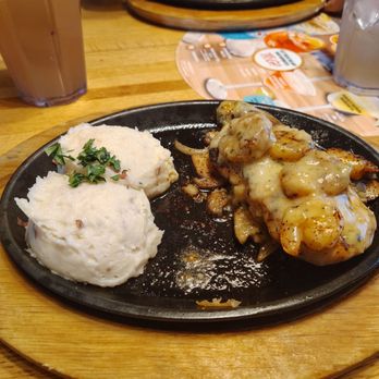 Applebee's Grill + Bar - Bourbon chicken and mashed potatoes - Sports Bars Near Me - Ypsilanti, Michigan
