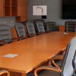 Raleigh Executive Jetport - Raleigh Exec Terminal, large meeting room with smaller meeting rooms also available for aviation, corporate and community groups.