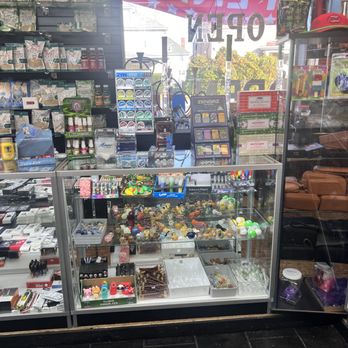 Dreamland Convenience - Vape Shops Near Me - Uniontown, Pennsylvania