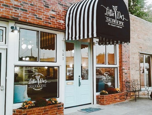 LOTTIE DA’S SALON - Updated January 2025 - 507 Dequeen St, Mena