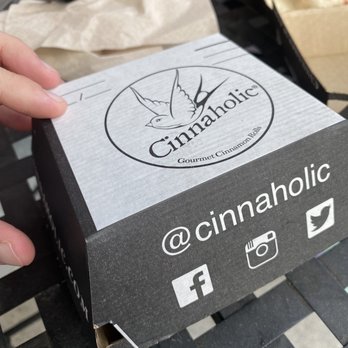 Cinnaholic - Box - Desserts Near Me - Knoxville, Tennessee